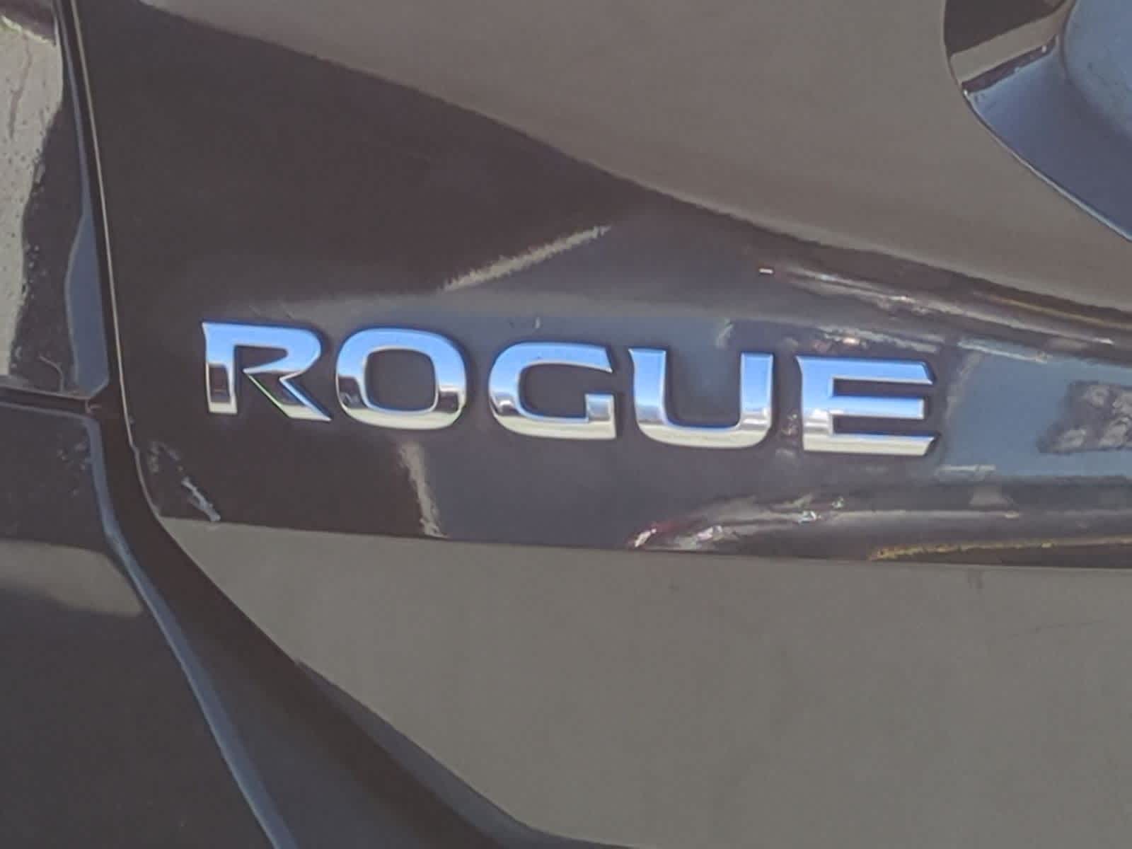 2017 Nissan Rogue SL photo 12