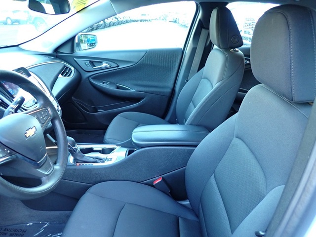 2023 Chevrolet Malibu 1LT photo 11