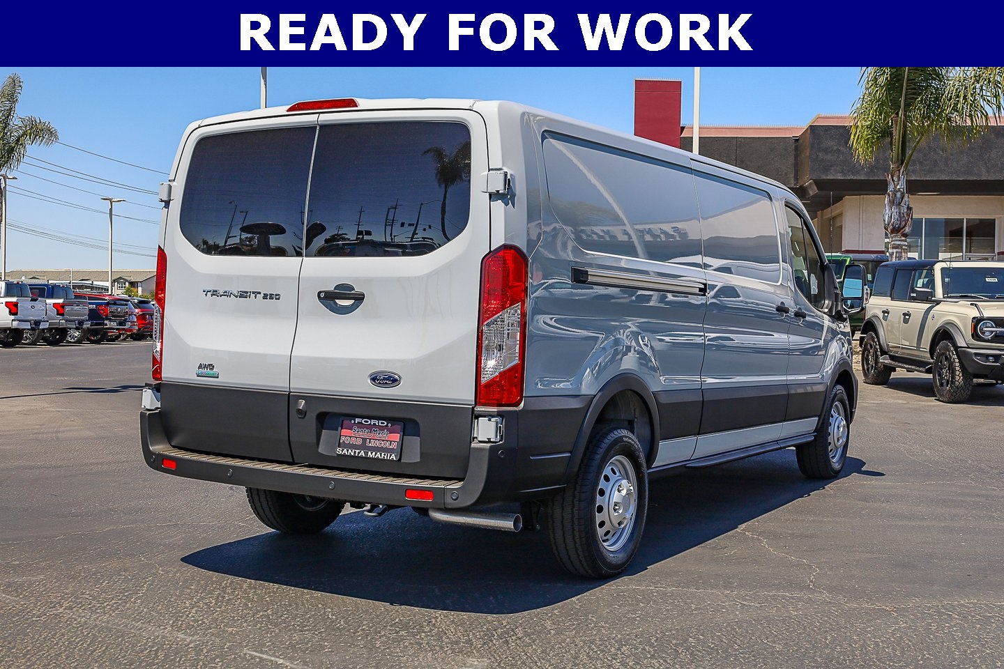 2025 Ford Transit photo 4