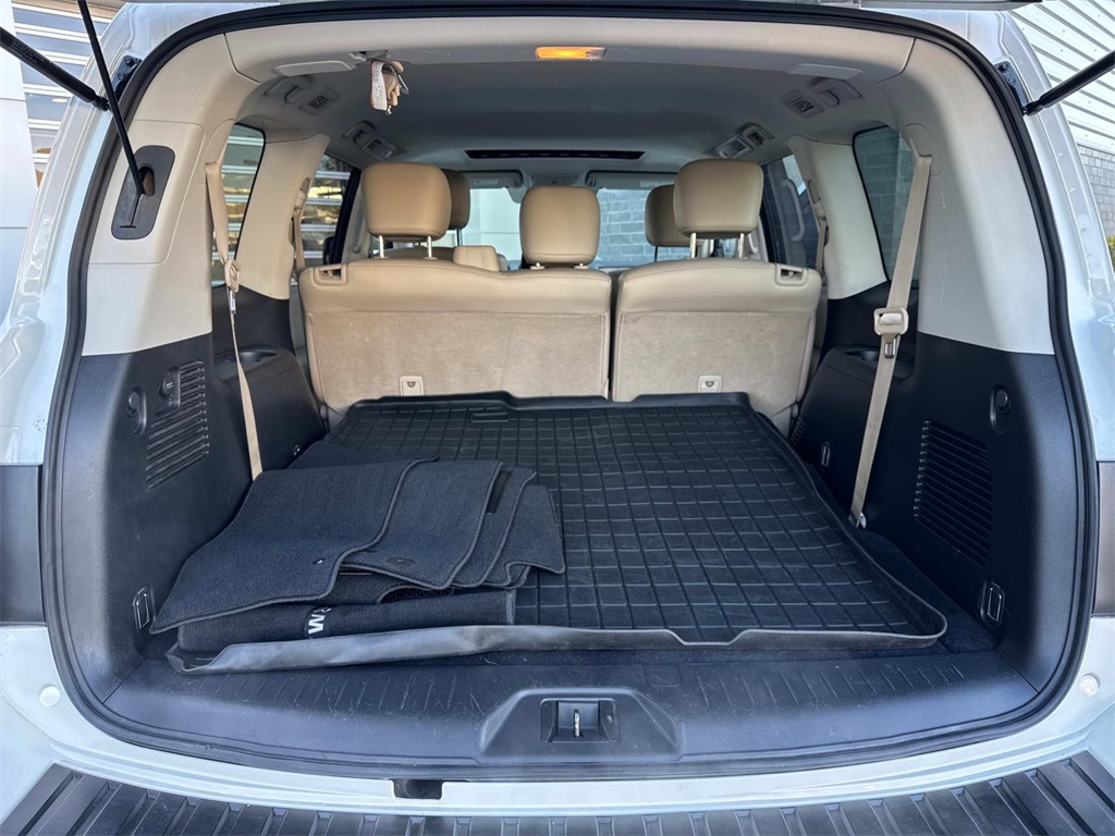 2021 Nissan Armada SL photo 2