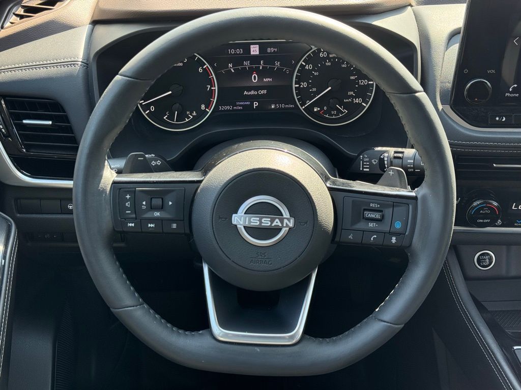 2023 Nissan Rogue SL photo 8