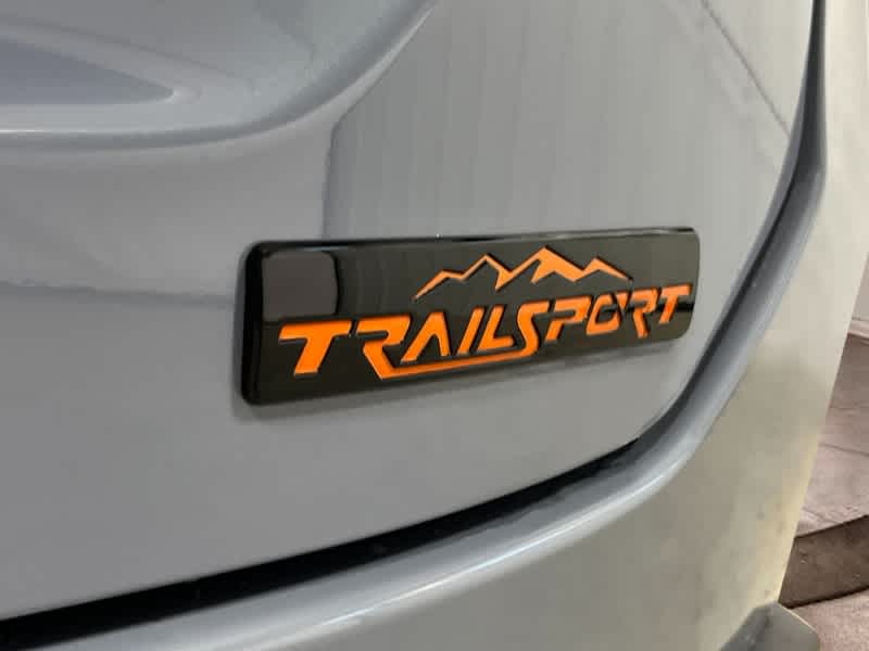 2025 Honda Pilot TrailSport photo 2