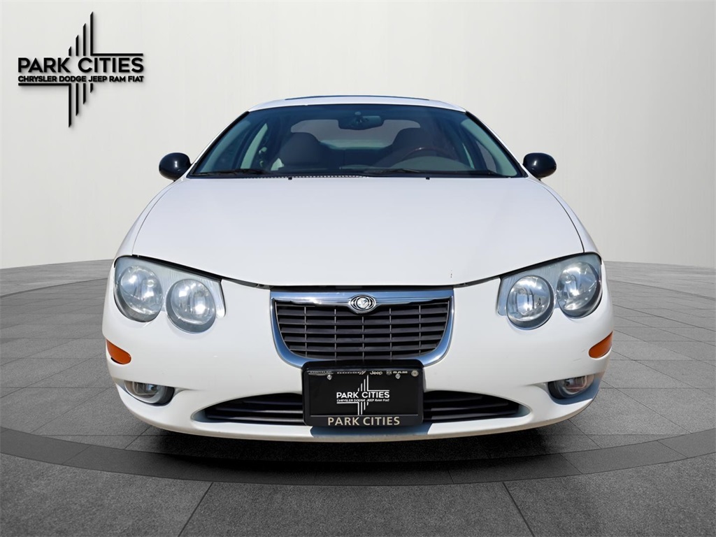 2004 Chrysler 300 photo 8
