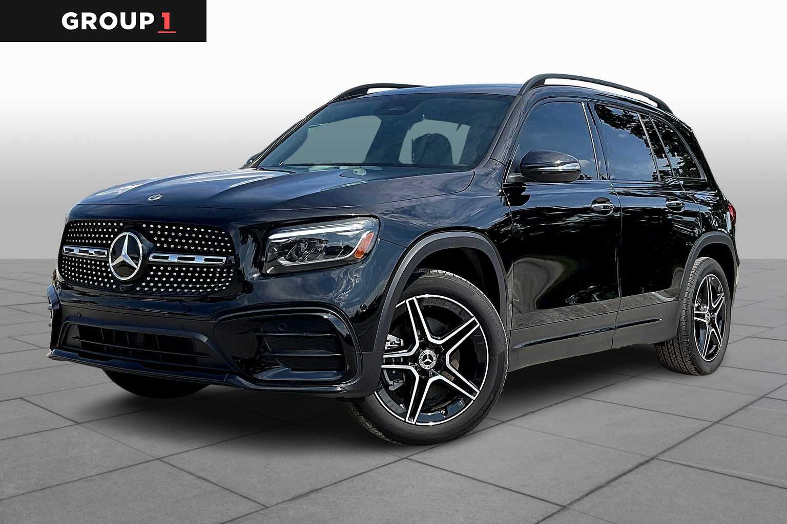 2025 Mercedes-Benz GLB Base's photo