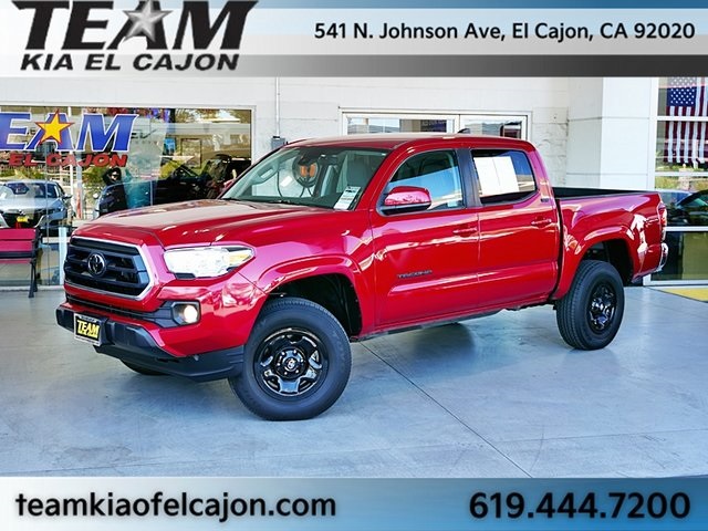 2021 Toyota Tacoma SR5's photo