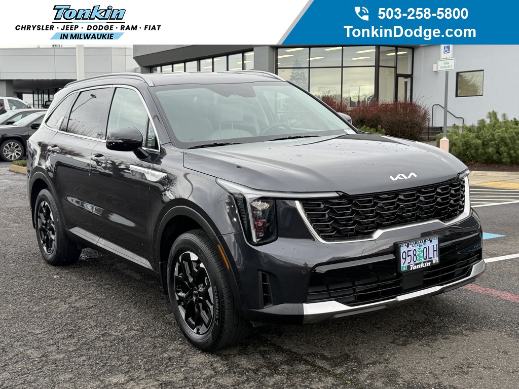 2025 Kia Sorento S's photo