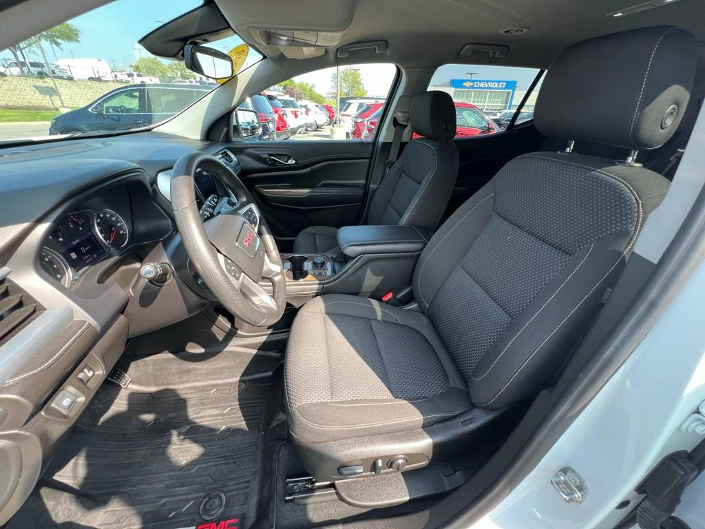 2022 Gmc Acadia SLE photo 12