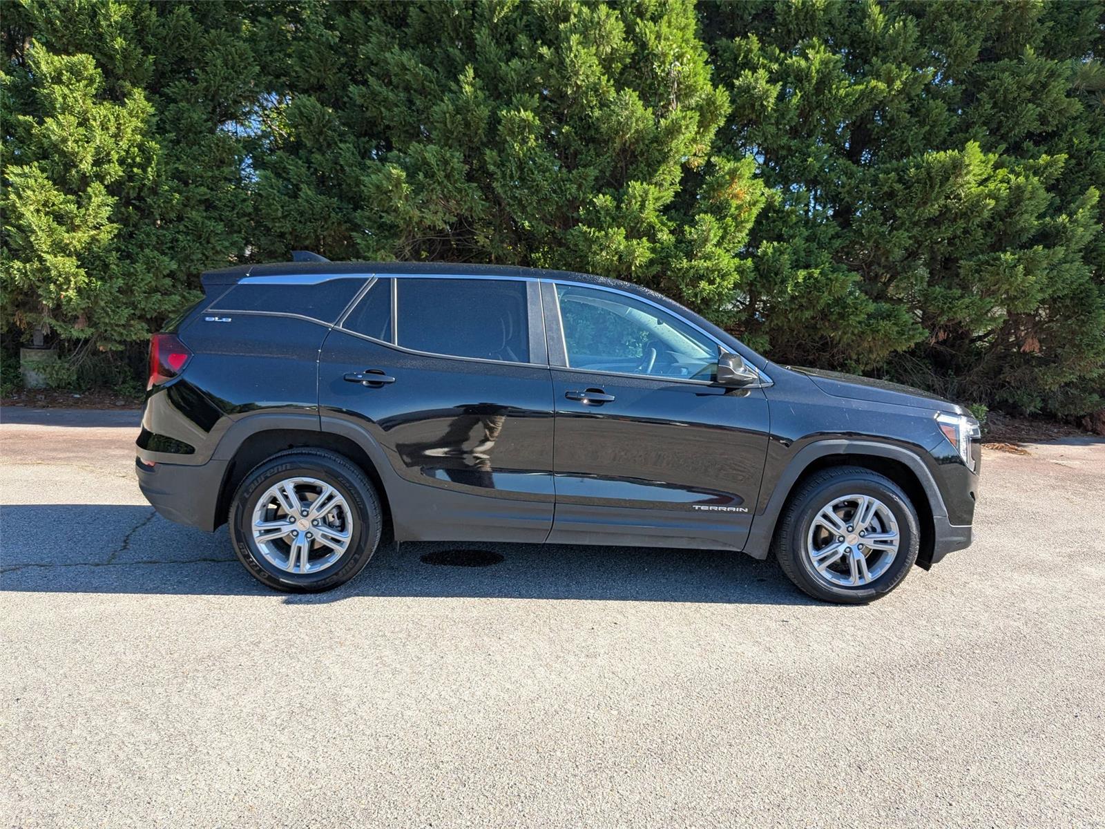 2022 Gmc Terrain SLE photo 7