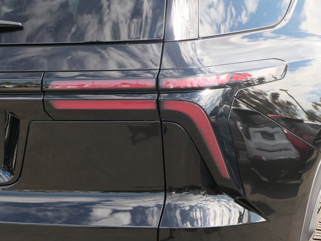 2026 Chevrolet Traverse photo 3