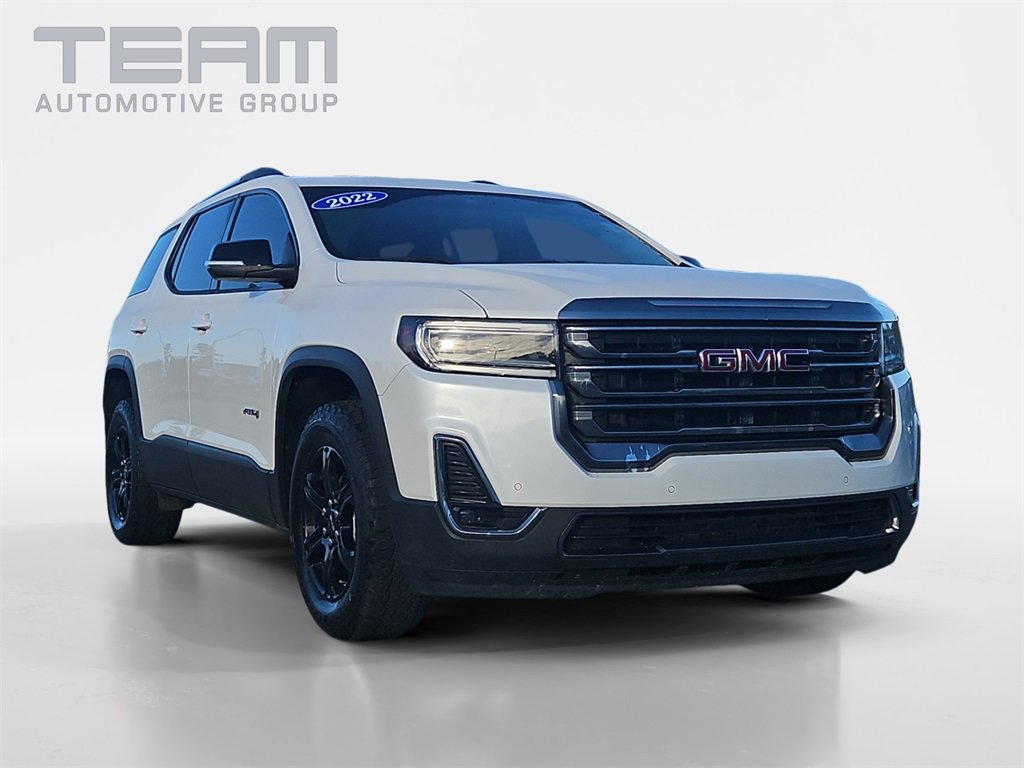 2022 GMC Acadia AT4's photo