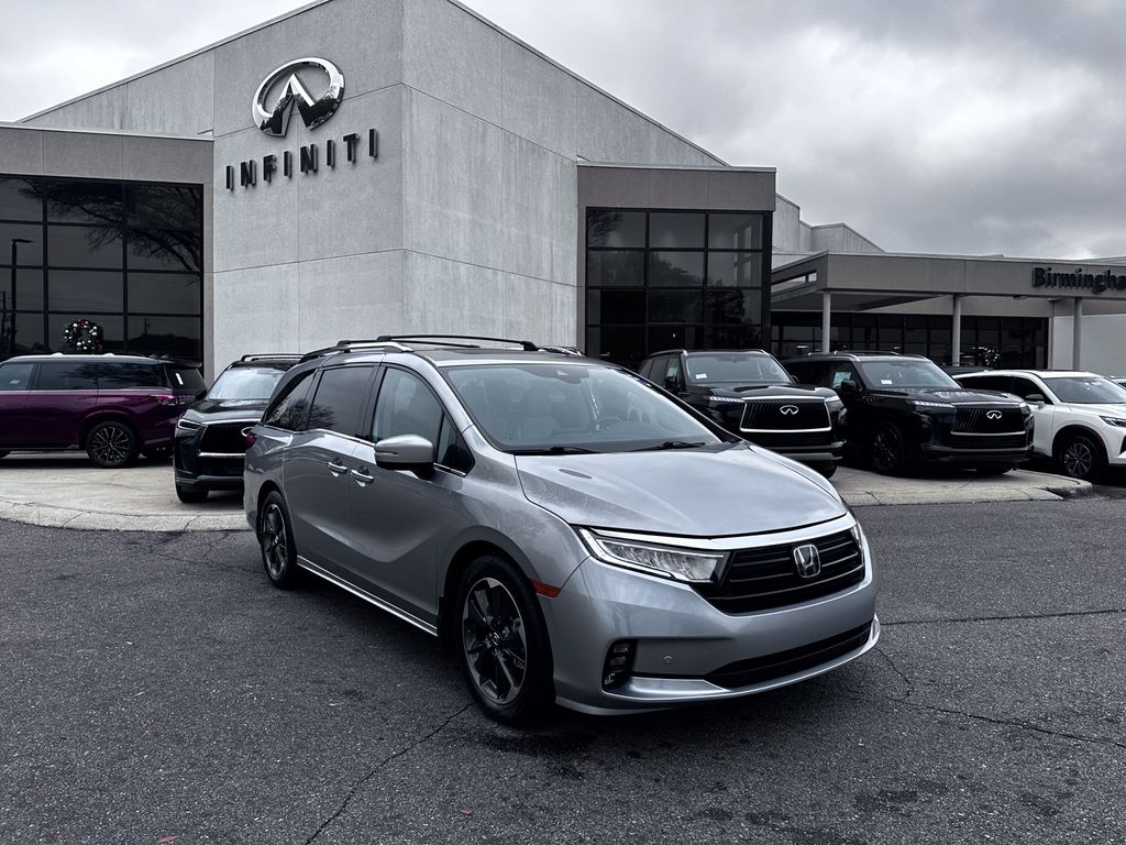 2022 Honda Odyssey Elite's photo