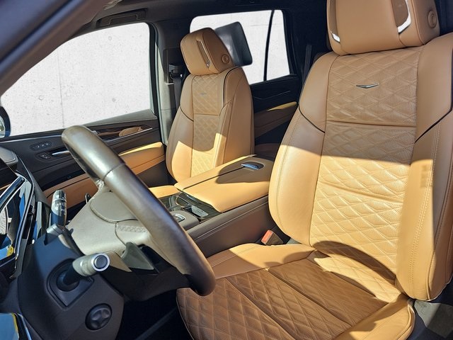 2023 Cadillac Escalade Premium Luxury photo 18