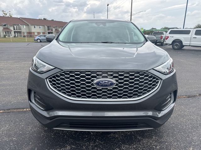 2024 Ford Edge SEL photo 6
