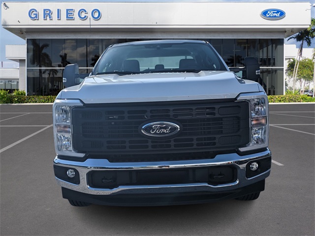 2025 Ford F-250 XL photo 3