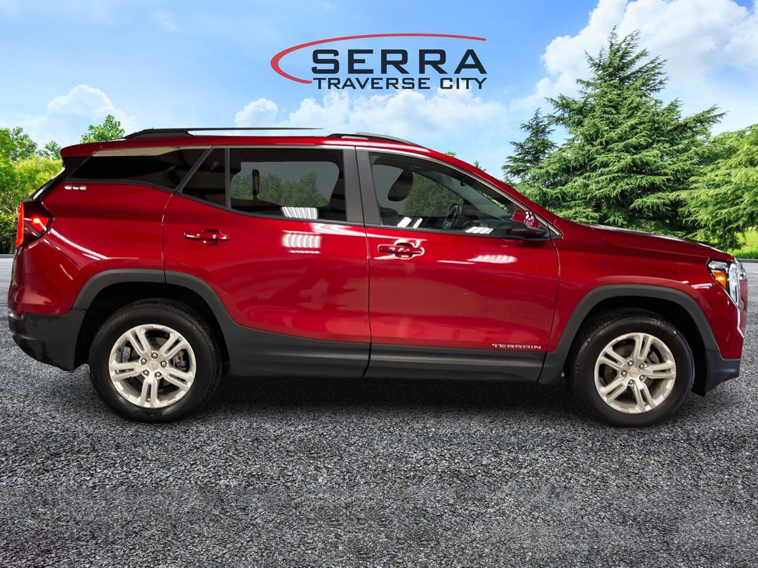 2022 Gmc Terrain SLE photo 3