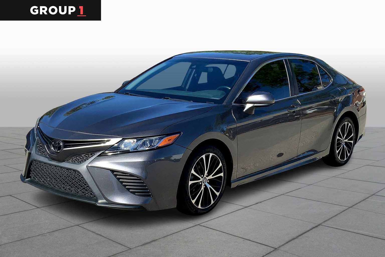 2018 Toyota Camry SE
