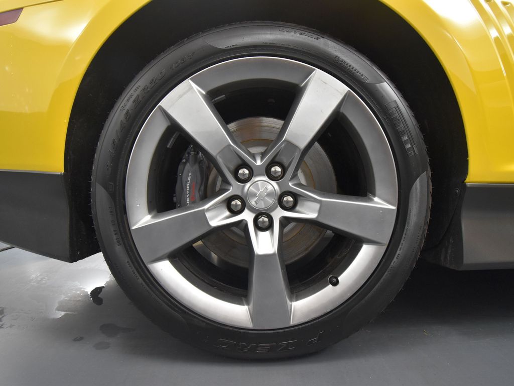 2010 Chevrolet Camaro 2SS RS photo 12