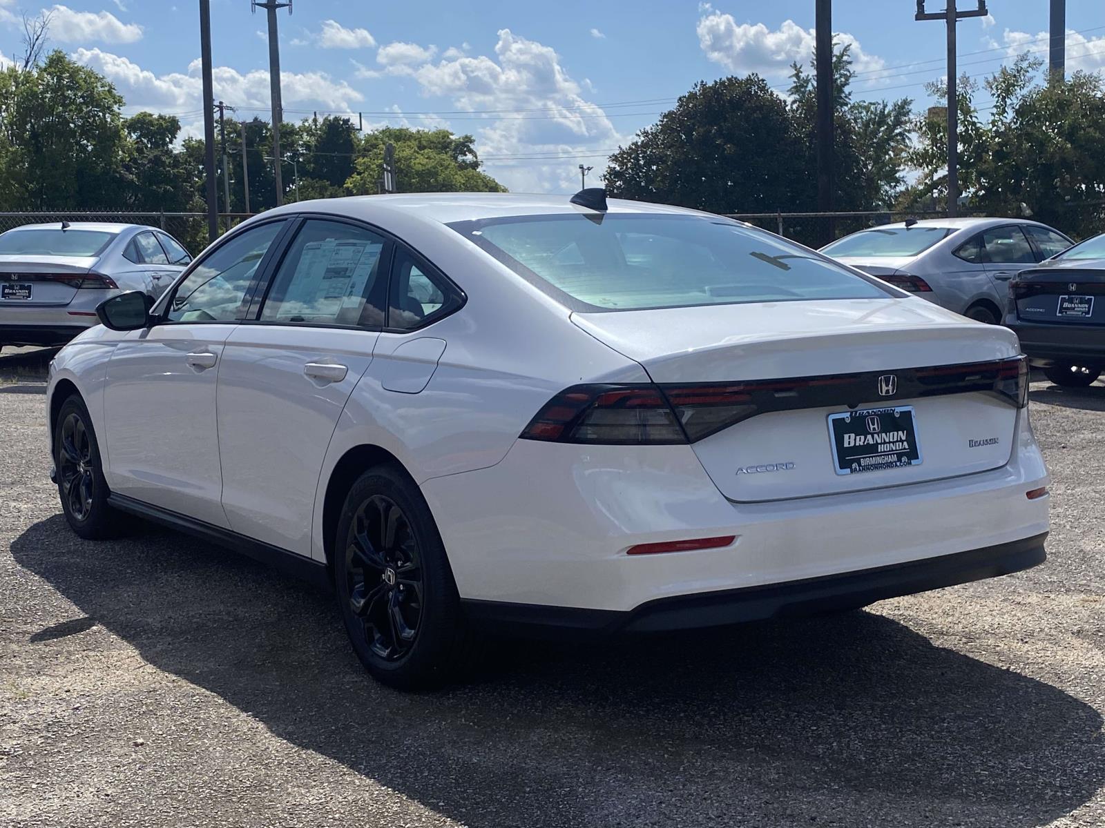 2025 Honda Accord SE photo 3