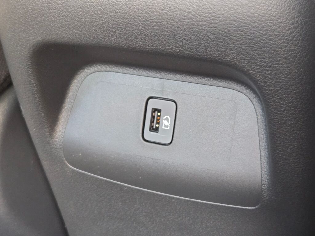 2025 Nissan Sentra SV photo 8
