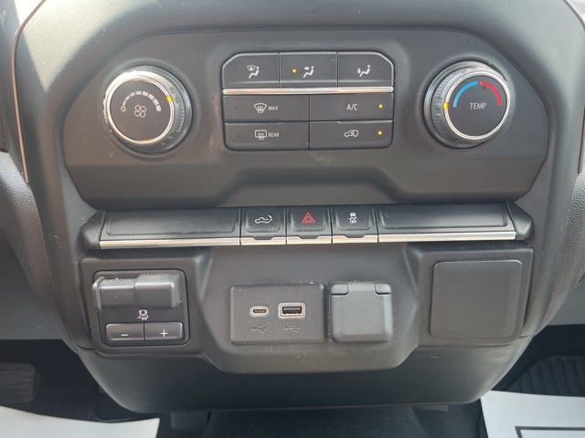 2021 Chevrolet Silverado 1500 Custom photo 20
