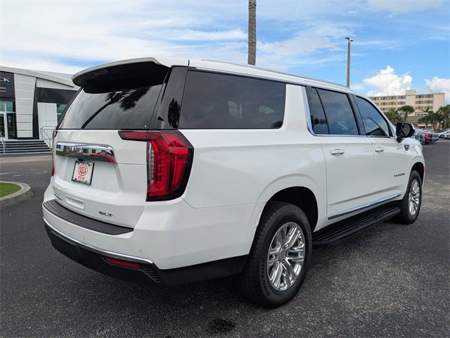 2024 Gmc Yukon XL SLT photo 4