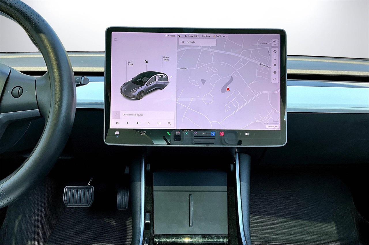 2020 Tesla Model 3 Long Range photo 11