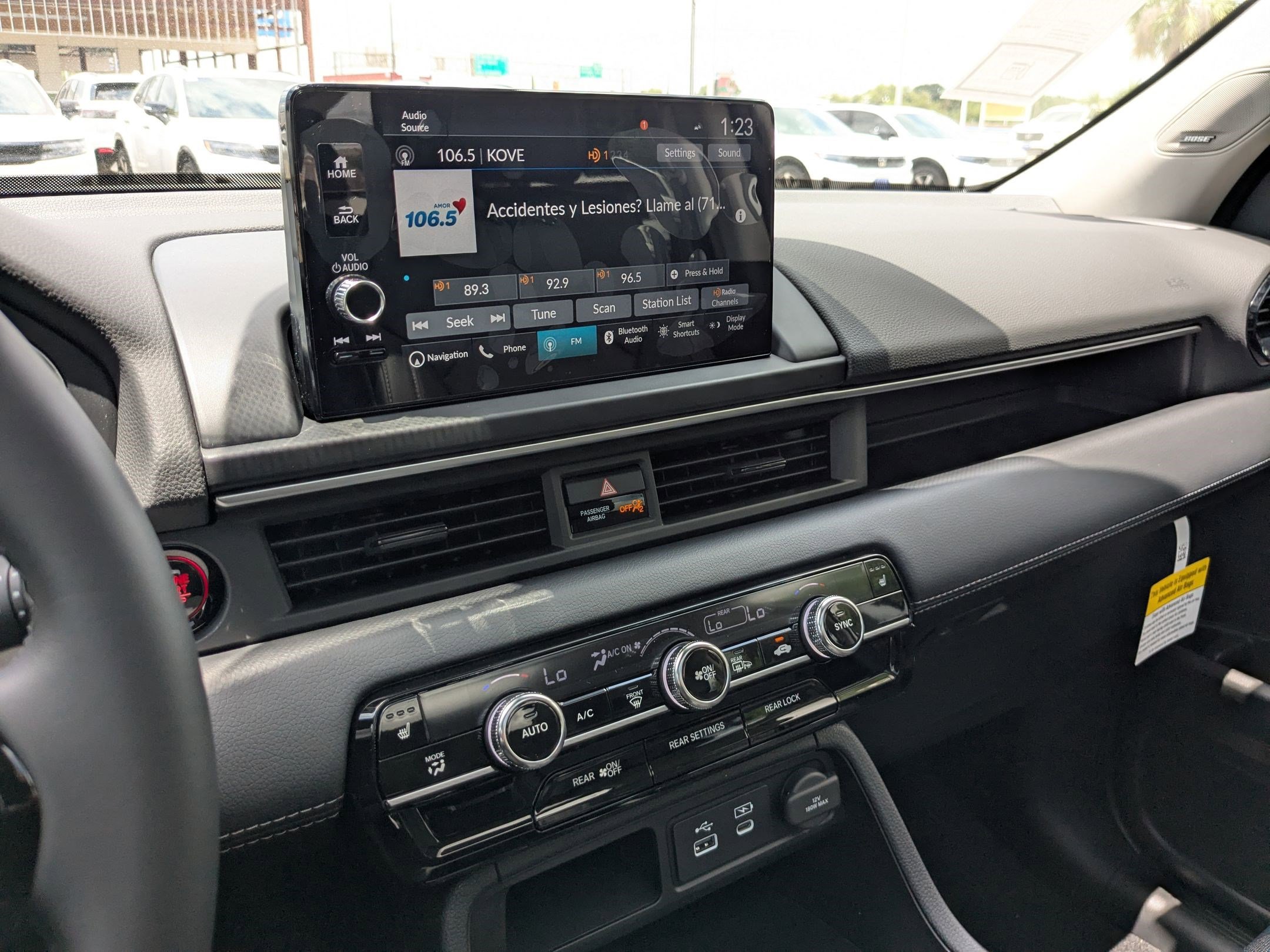 2025 Honda Pilot Touring photo 6