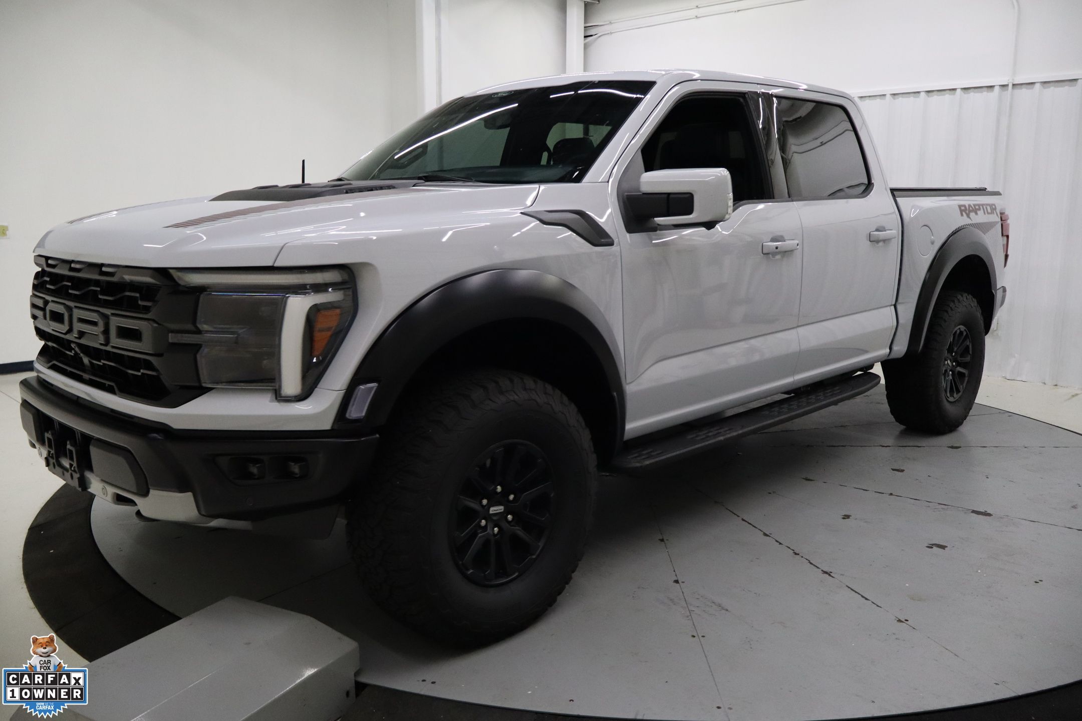 2025 Ford F-150 Raptor photo 4