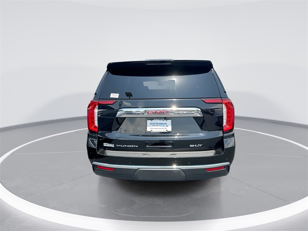 2023 Gmc Yukon SLT photo 3