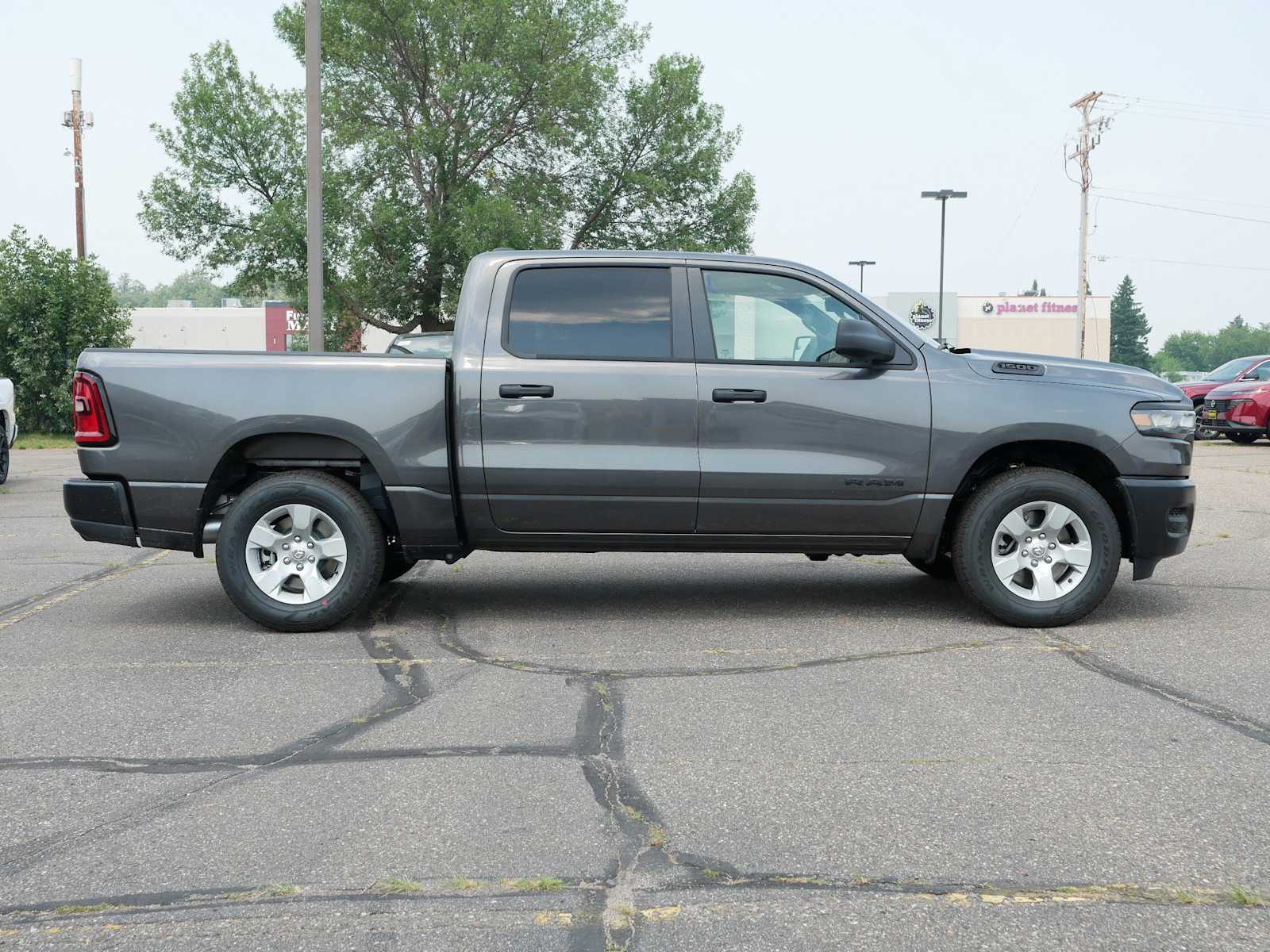 2026 Ram 1500 Tradesman photo 3