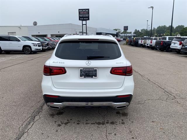2022 Mercedes Benz GLC 300 4MATIC photo 3
