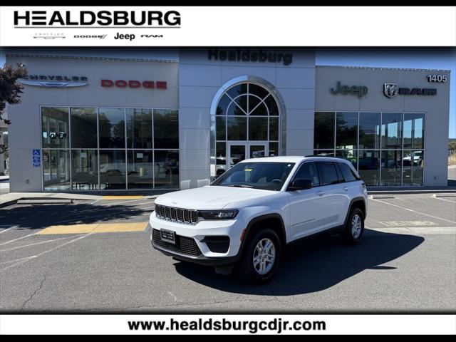 2025 Jeep Grand Cherokee Laredo's photo