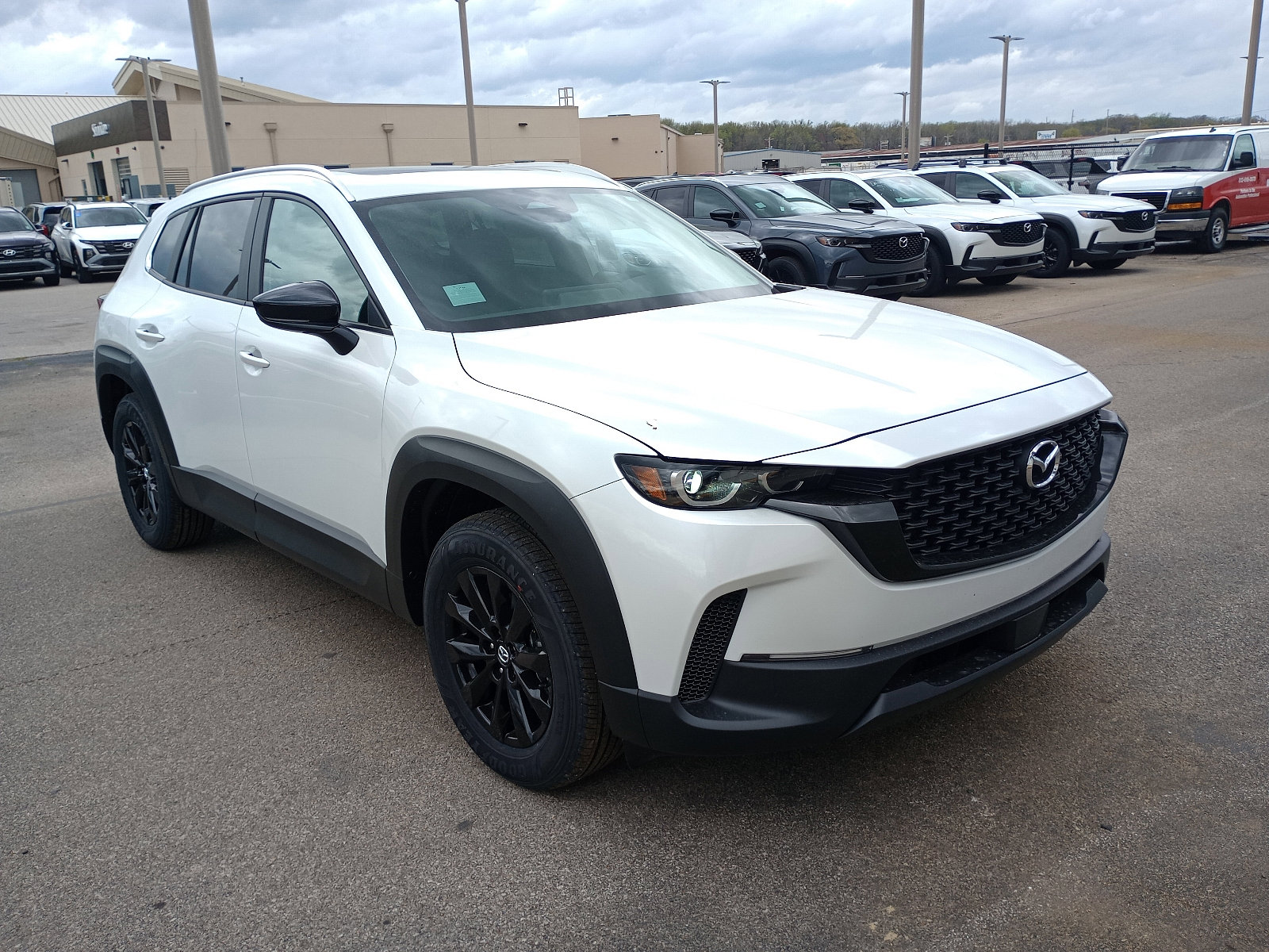 2025 Mazda CX-50 Premium's photo