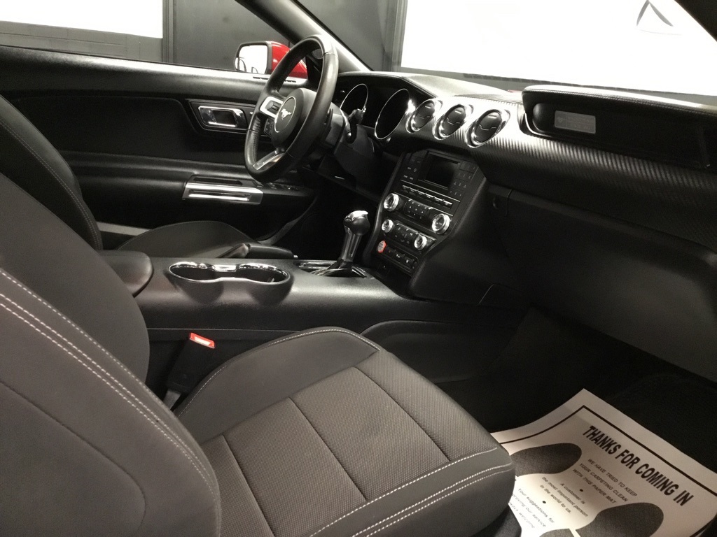 2016 Ford Mustang V6 Convertible photo 37
