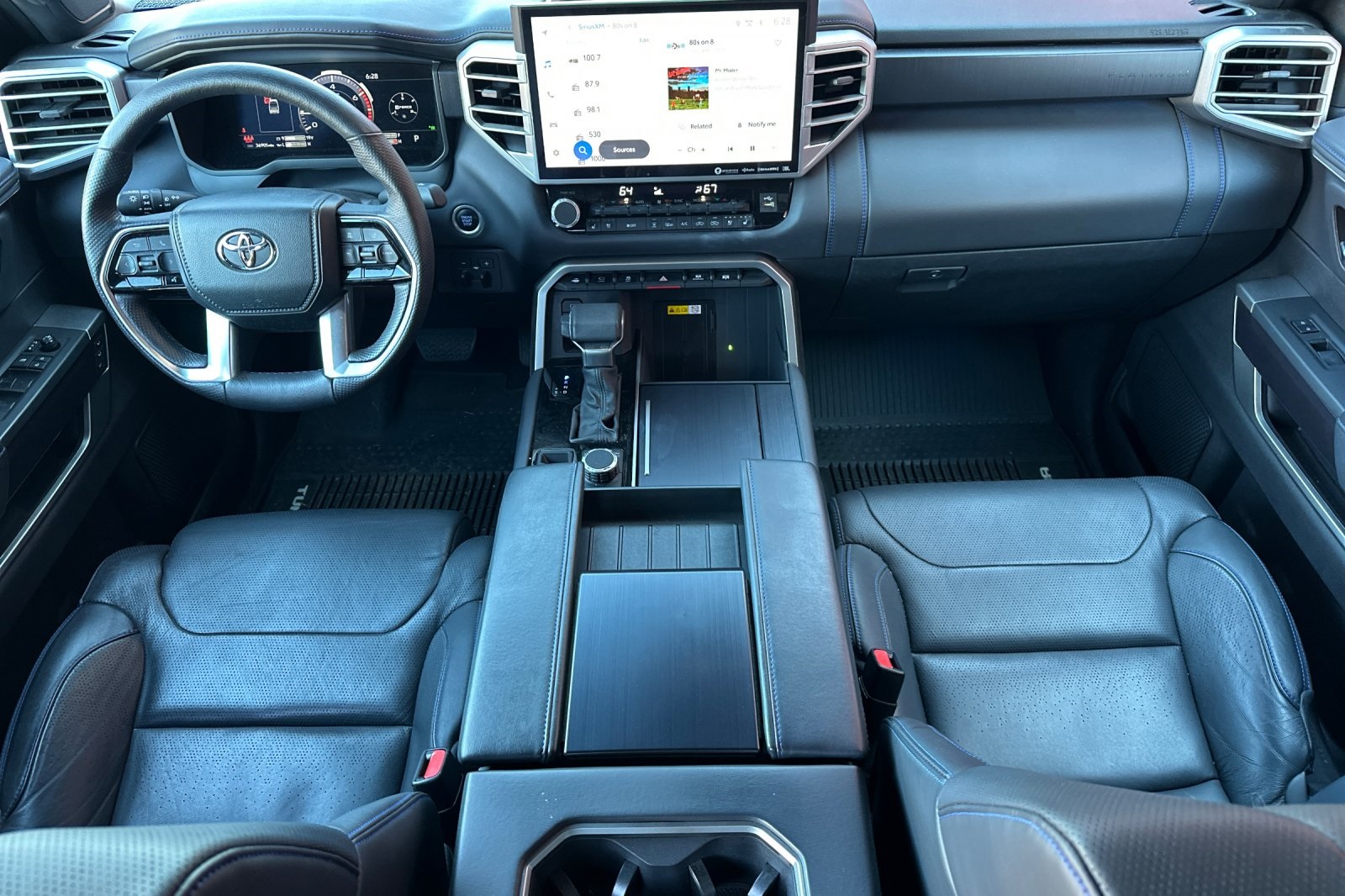 2022 Toyota Tundra Platinum photo 9