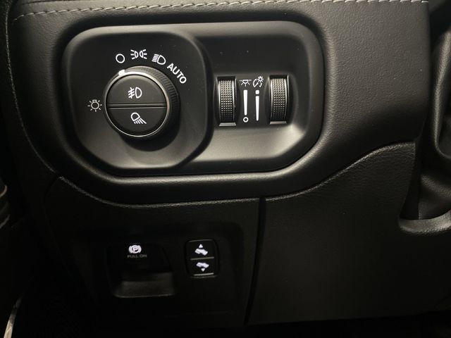 2025 Ram 2500 Big Horn photo 24