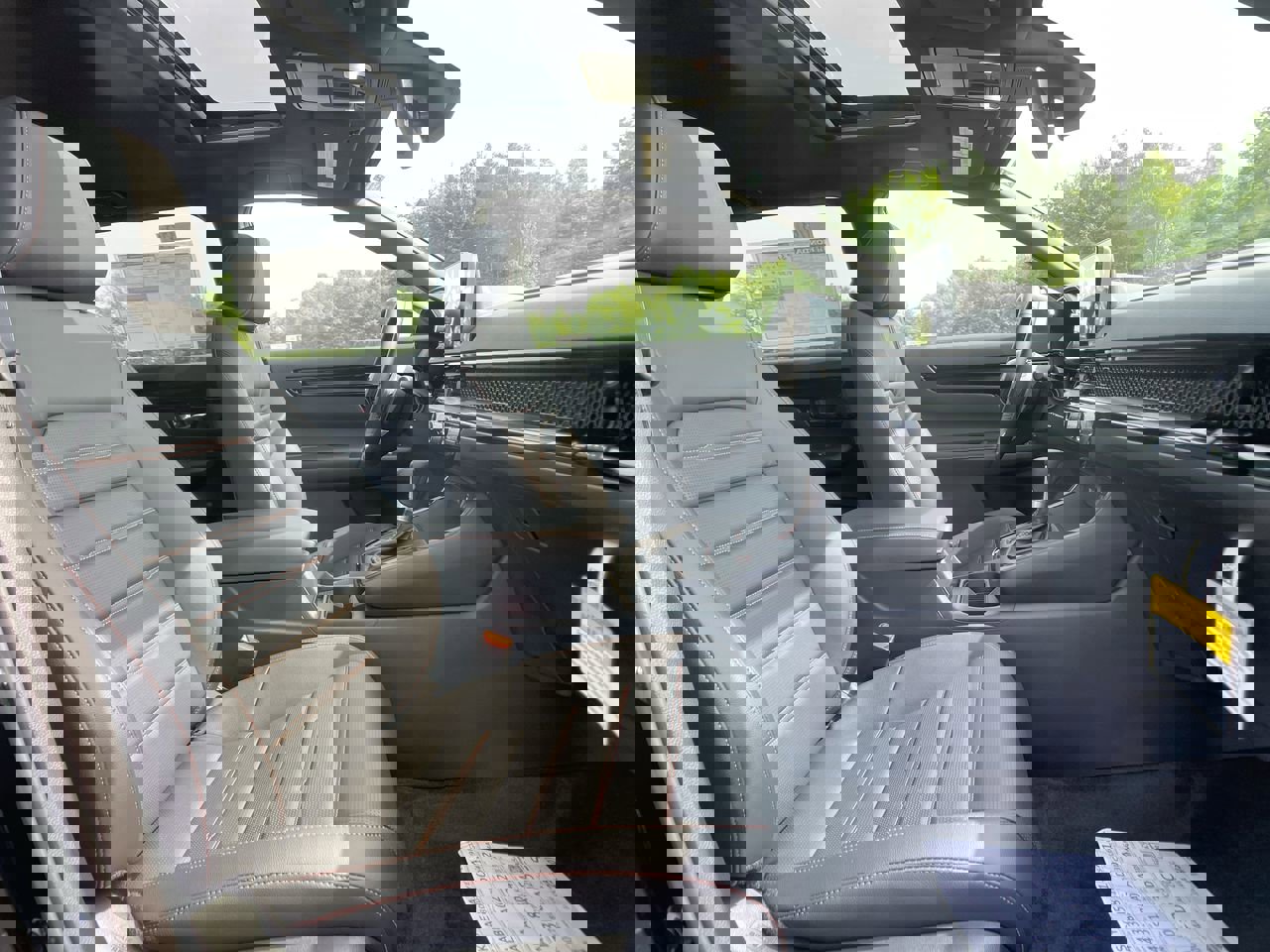 2026 Honda CR-V Sport Touring Hybrid photo 28