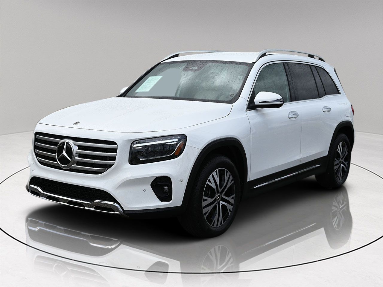 2025 Mercedes Benz GLB 250 photo 3