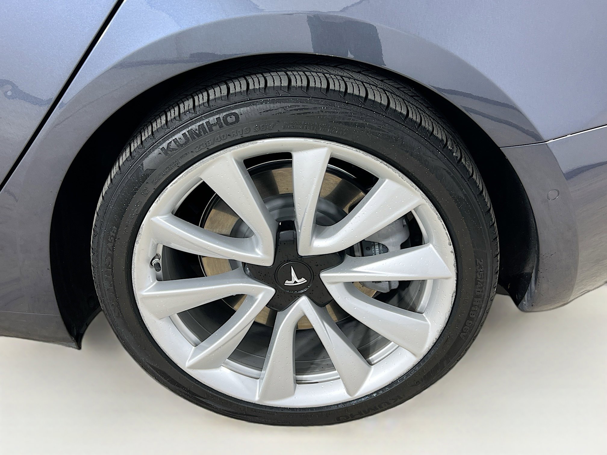 2018 Tesla Model 3 Long Range photo 26
