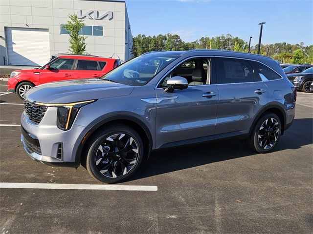 2025 Kia Sorento SX photo 2