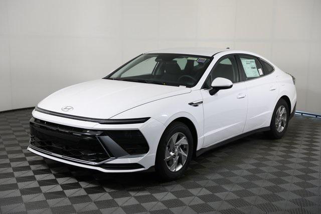 2026 Hyundai Sonata SE photo 2