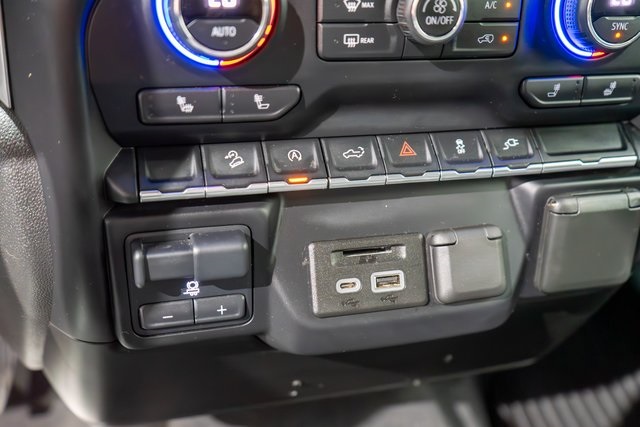 2020 Chevrolet Silverado 1500 LT photo 14