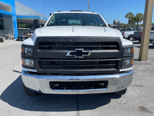 2024 Chevrolet Silverado 4500HD Work Truck photo 2