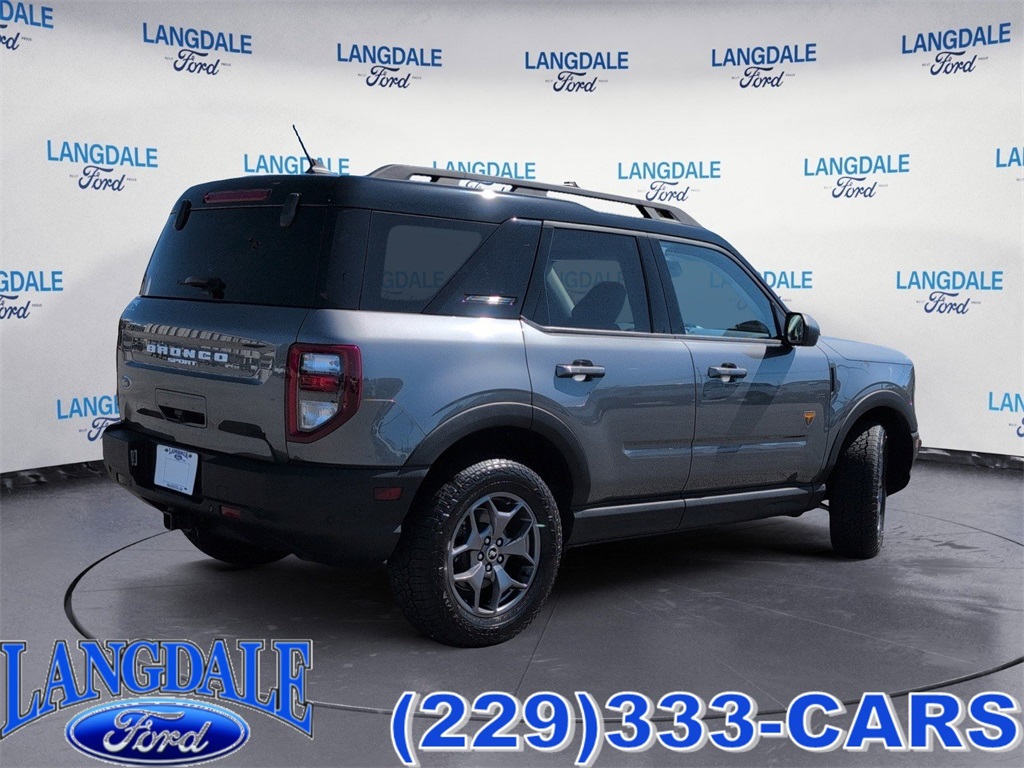 2024 Ford Bronco Sport Badlands photo 2