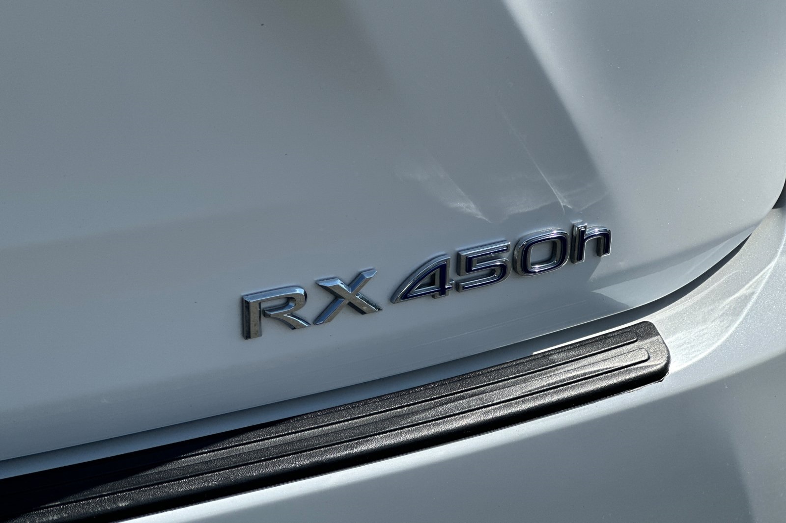 2022 Lexus RX 450h AWD photo 20