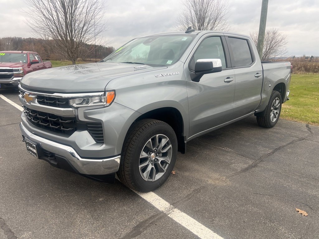 2026 Chevrolet Silverado 1500 LT photo 3