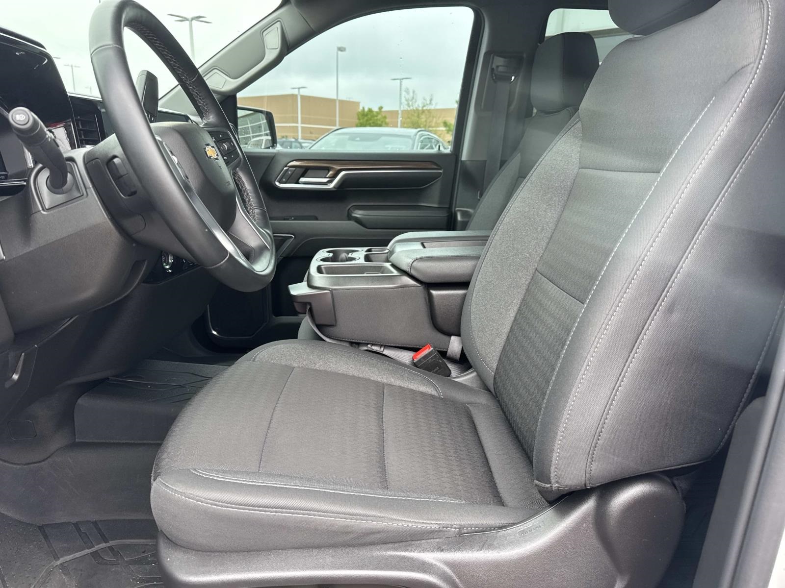 2023 Chevrolet Silverado 1500 LT photo 14