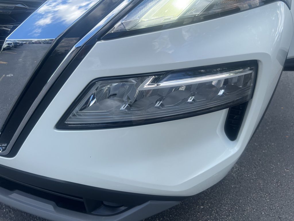 2023 Nissan Rogue SV photo 26