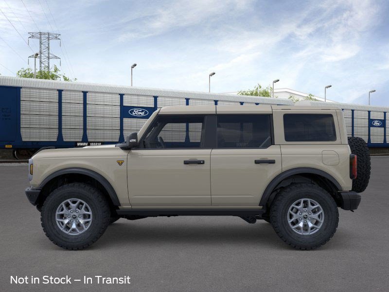 2025 Ford Bronco Badlands photo 3