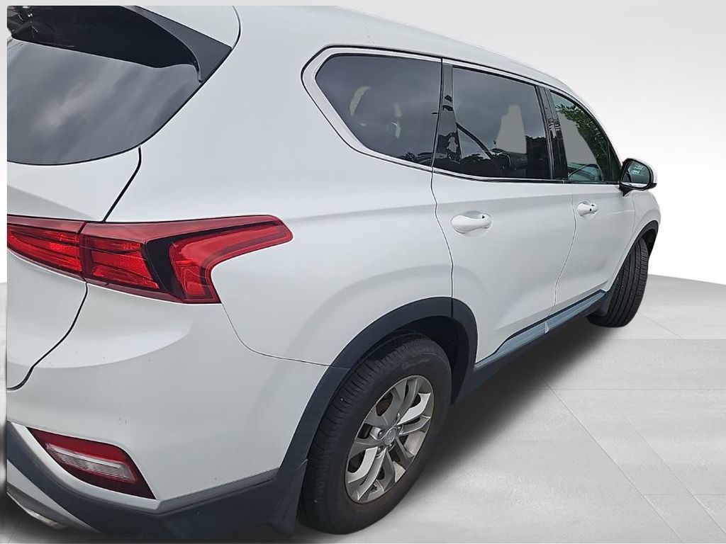 2020 Hyundai Santa Fe SEL photo 5